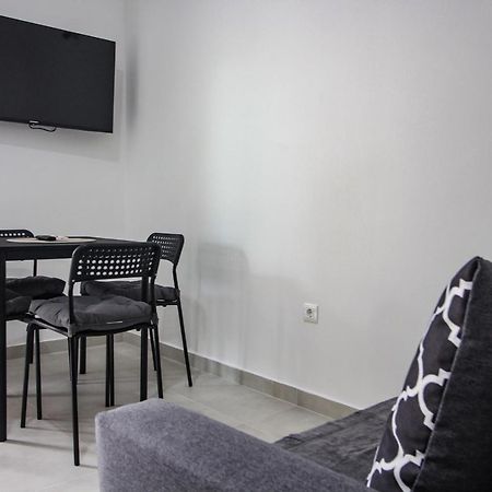 Apartman Toni 로고즈니차 외부 사진