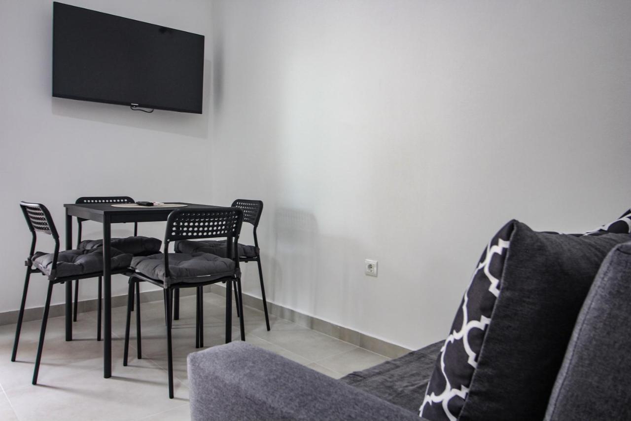 Apartman Toni 로고즈니차 외부 사진